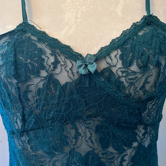 Stretchy vintage slip dress - Picture 2 of 4